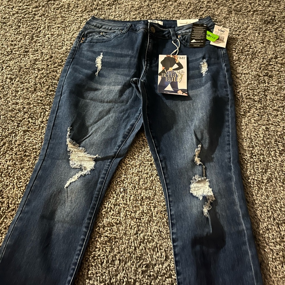 YMI wannabettabutt Jeans. Jeans uplight your butt for a better looking butt.
